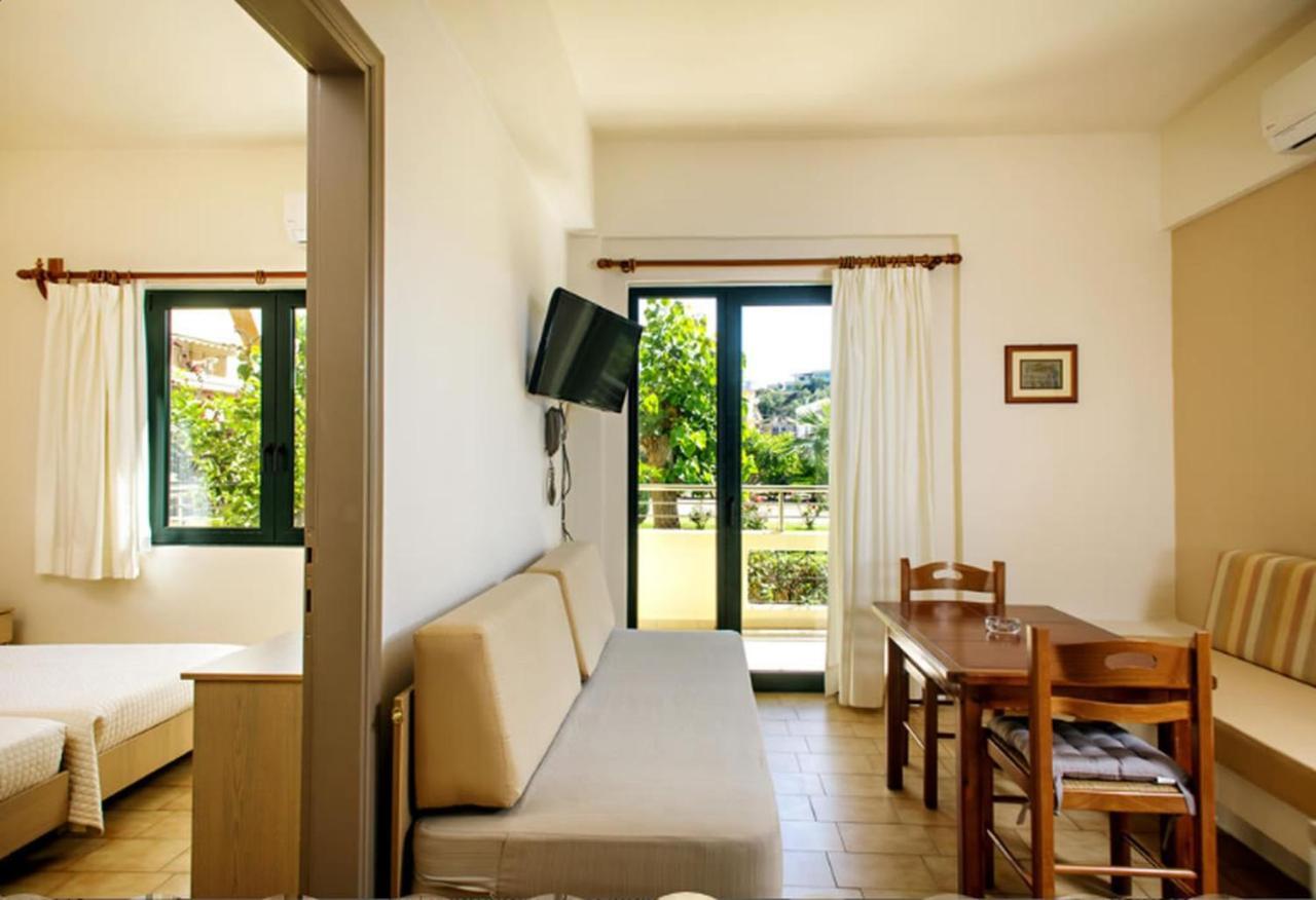 Lili Apartments,Oasis 2,5 Km From Hania Center Parigoria 外观 照片